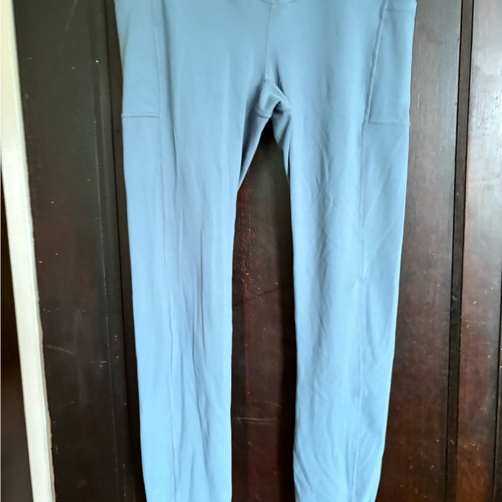 GAIAM Gray Textured Fabric
